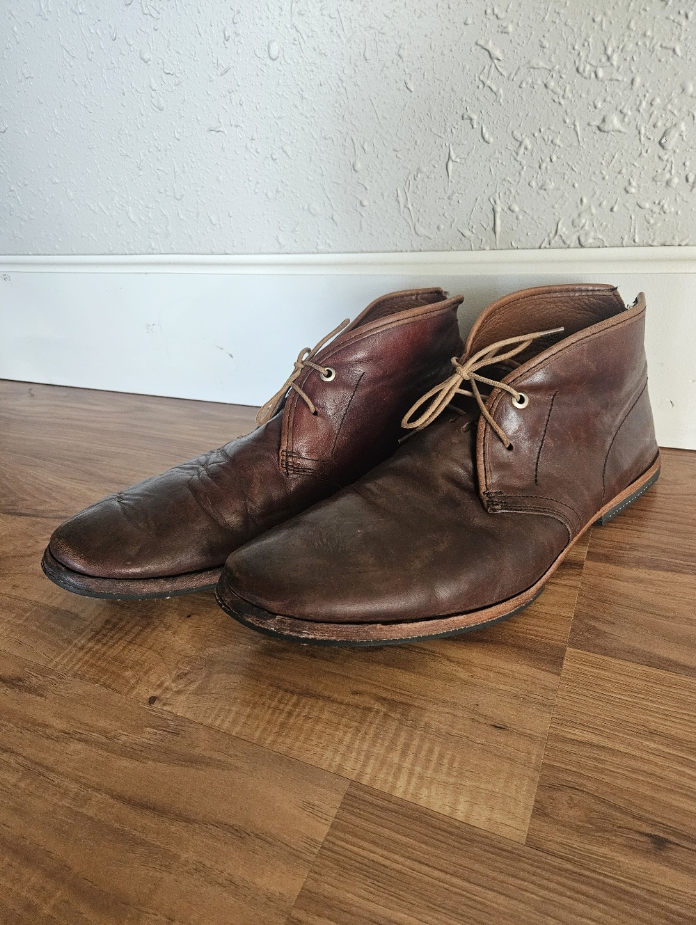 Timberland Men's Brown Leather Chukka Boots - Classic Lace-Up - Size 10